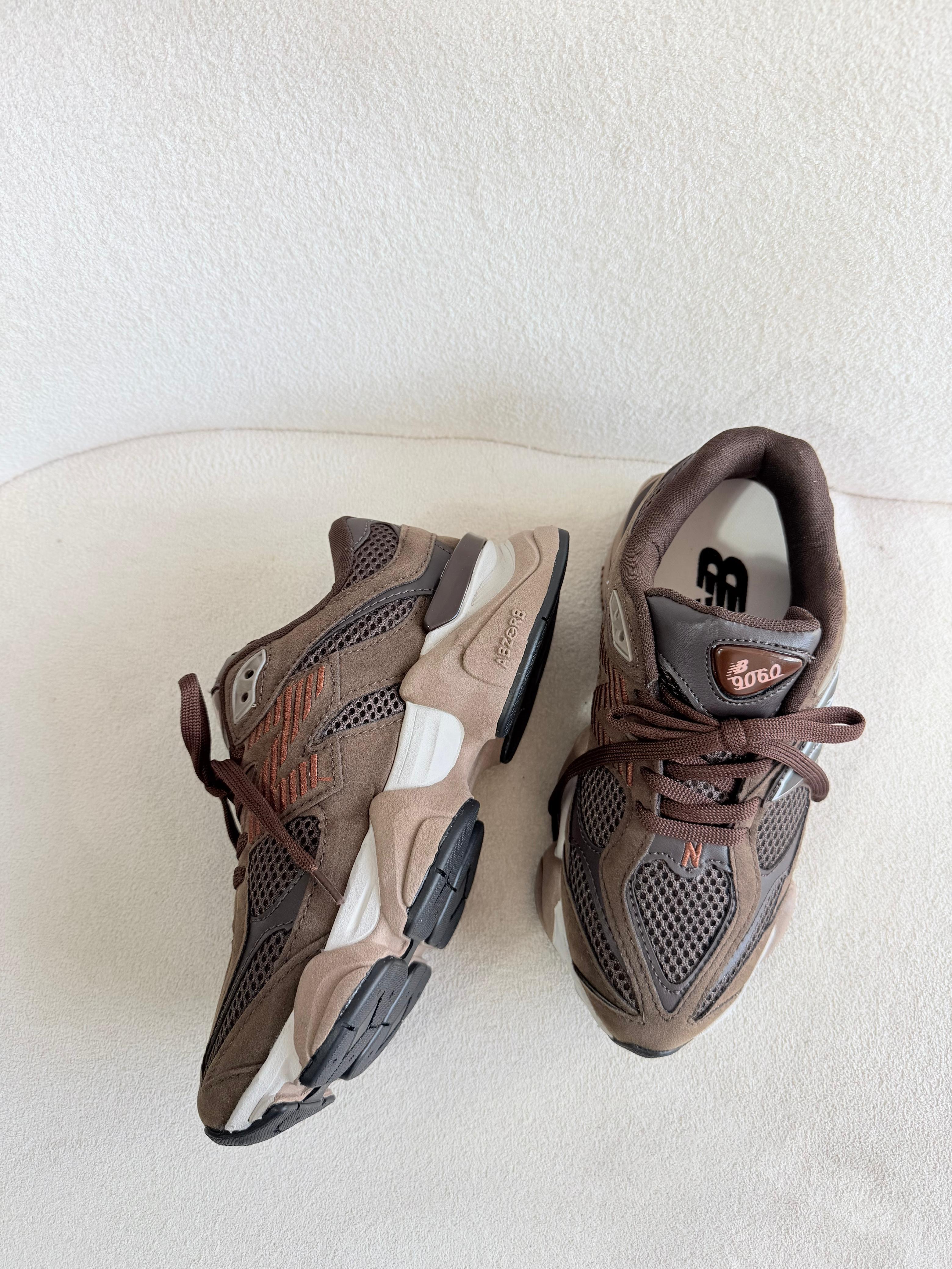 New balance 9060
