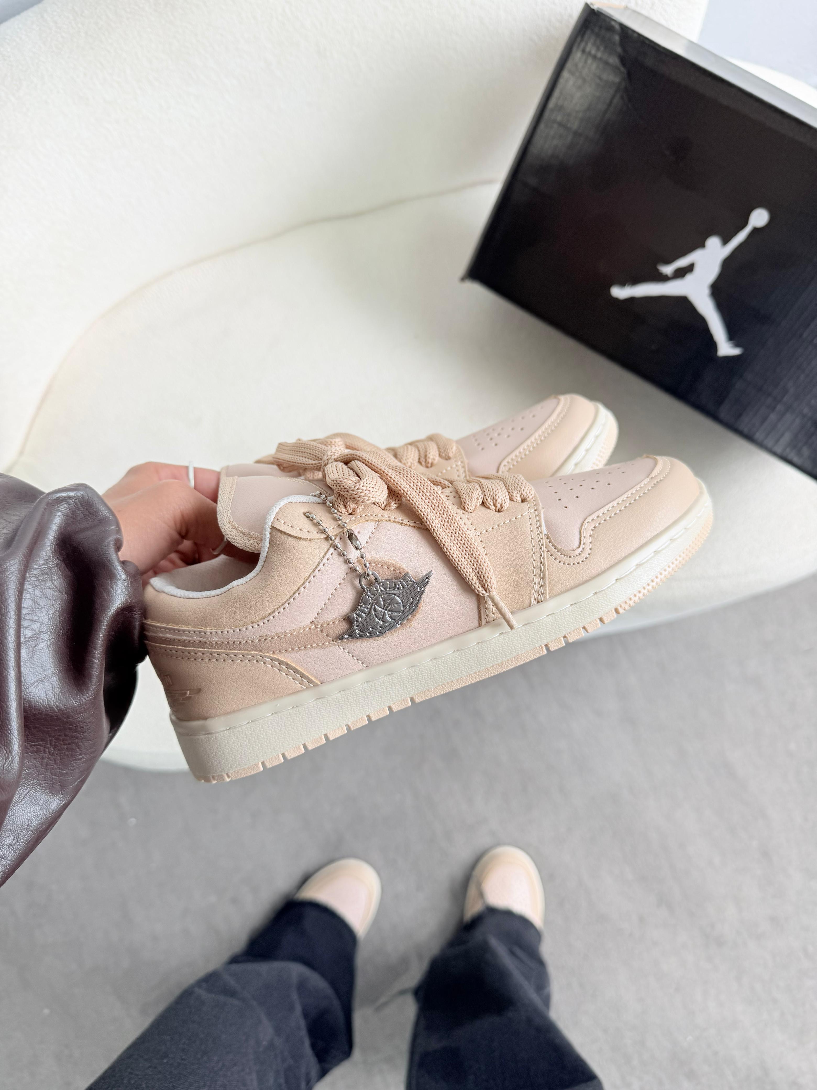 Air Jordan 1 premium