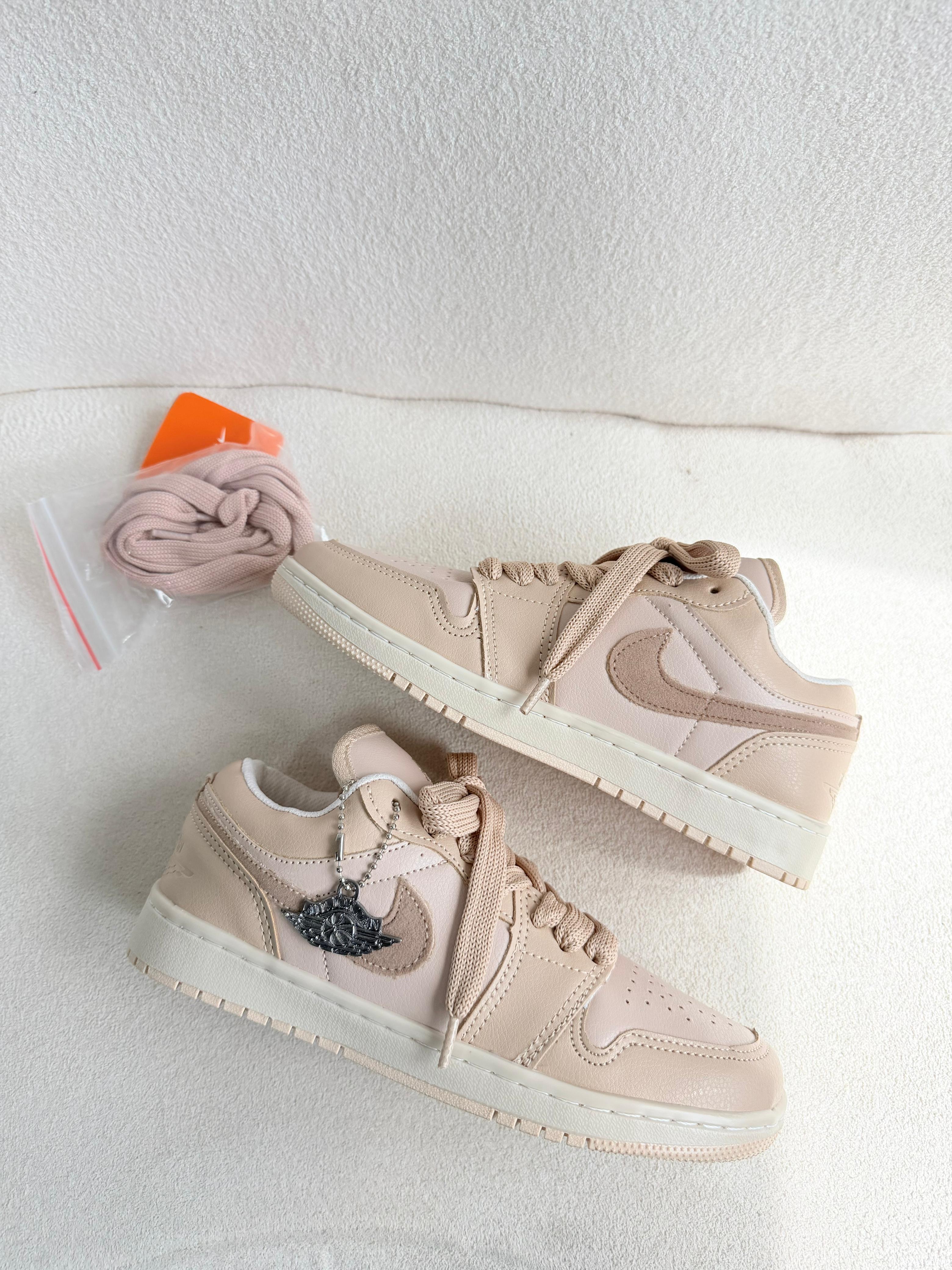 Air Jordan 1 premium