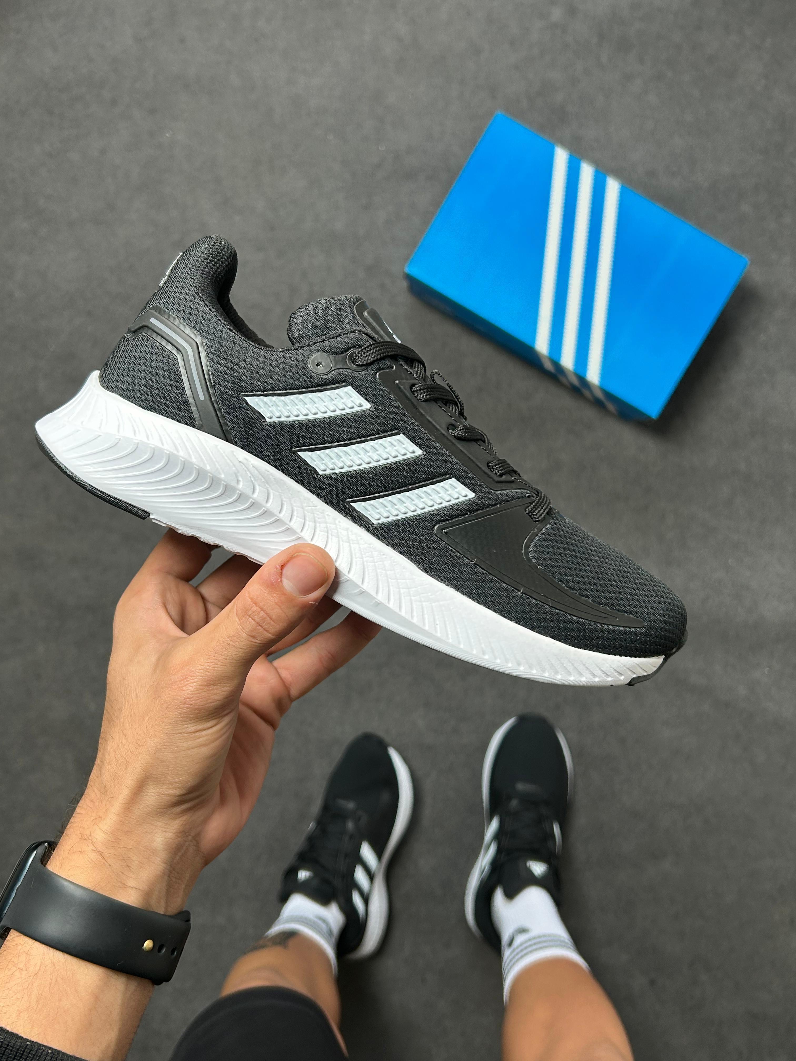 Adidas falcon run