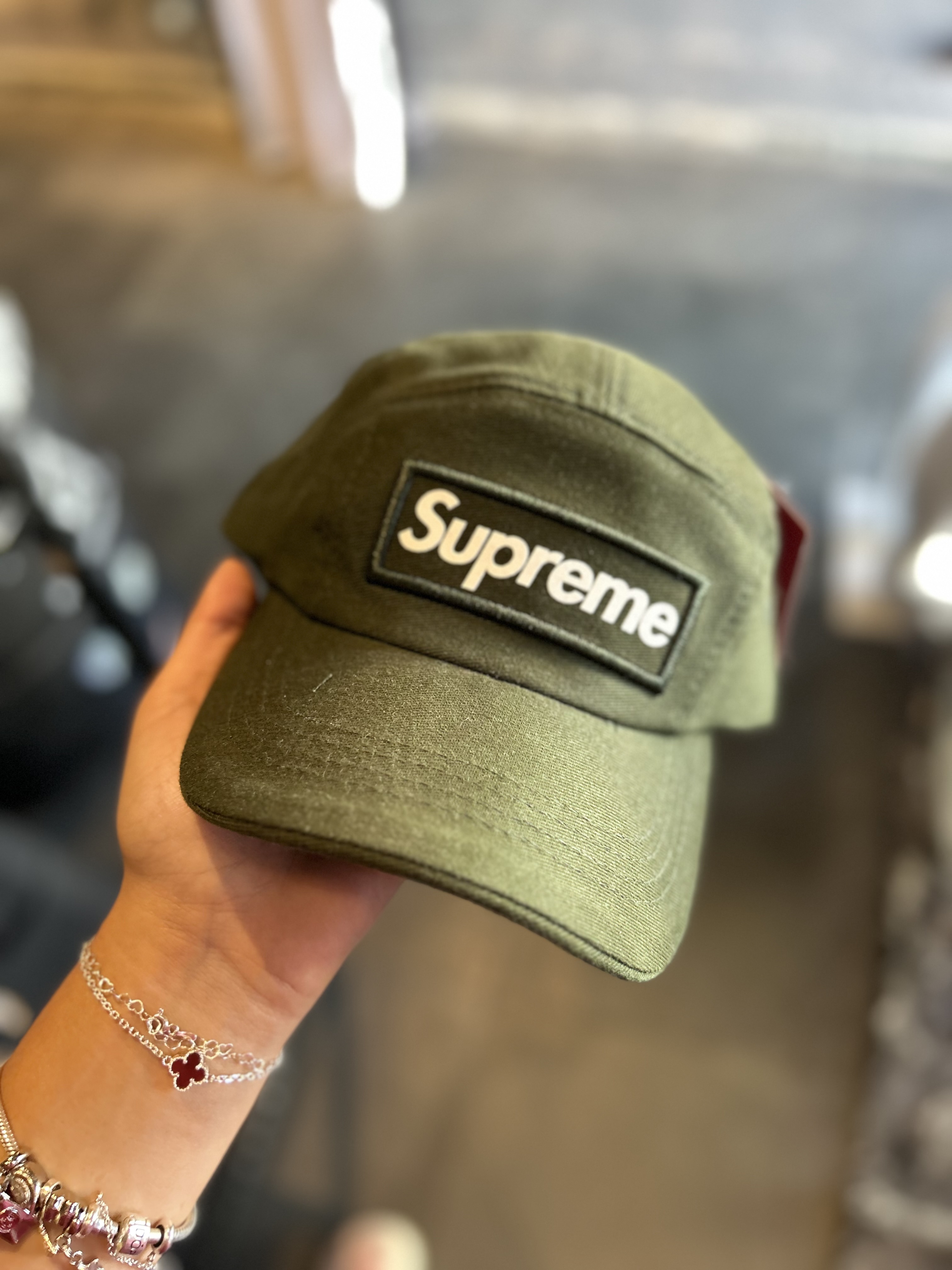 Boné Supreme