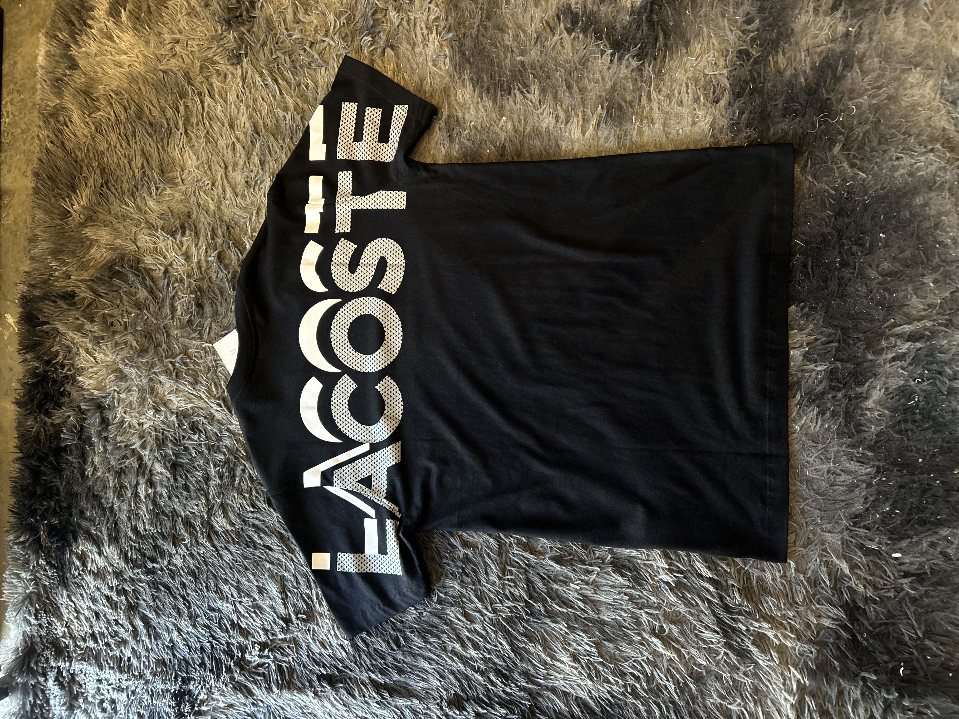 Camiseta Lacoste peruana